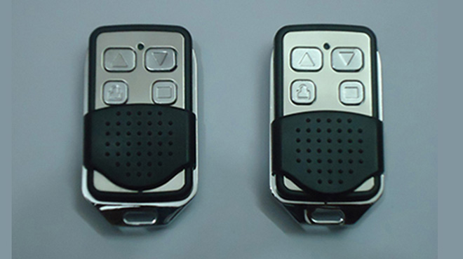remote-cua-cuon-3