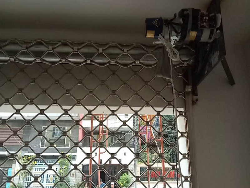 Những lý do nên chọn cửa cuốn lưới thay vì loại cửa cuốn khác 2
