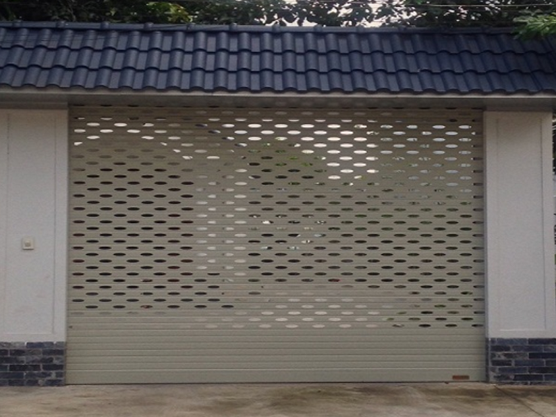 Những lý do nên chọn cửa cuốn lưới thay vì loại cửa cuốn khác 4