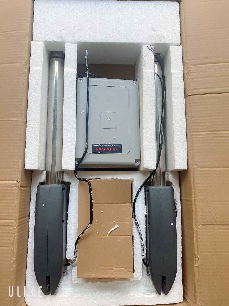 Cổng Tự động cánh tay đòn YH 250 KG Đài Loan